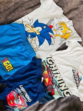 Lightning McQueen & Sonic Outfit Bundle Size 3T 🚗⚡